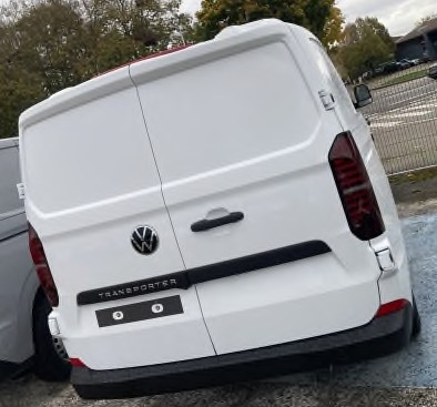 TRANSPORTEUR  VAN TDI  150 CH BVA8 L1