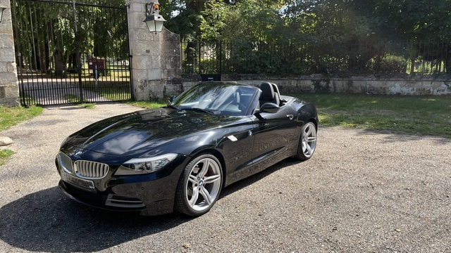BMW Z4 6 Cylindres SDrive 23i Noire Metal
