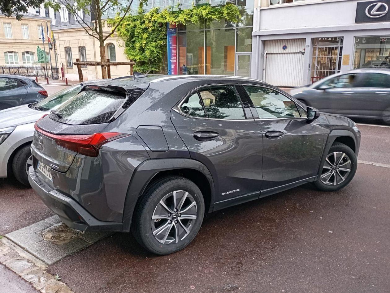 LEXUS UX 300E ELECTRIQUE LUXE / 3239 KMS / MEC 07/2022