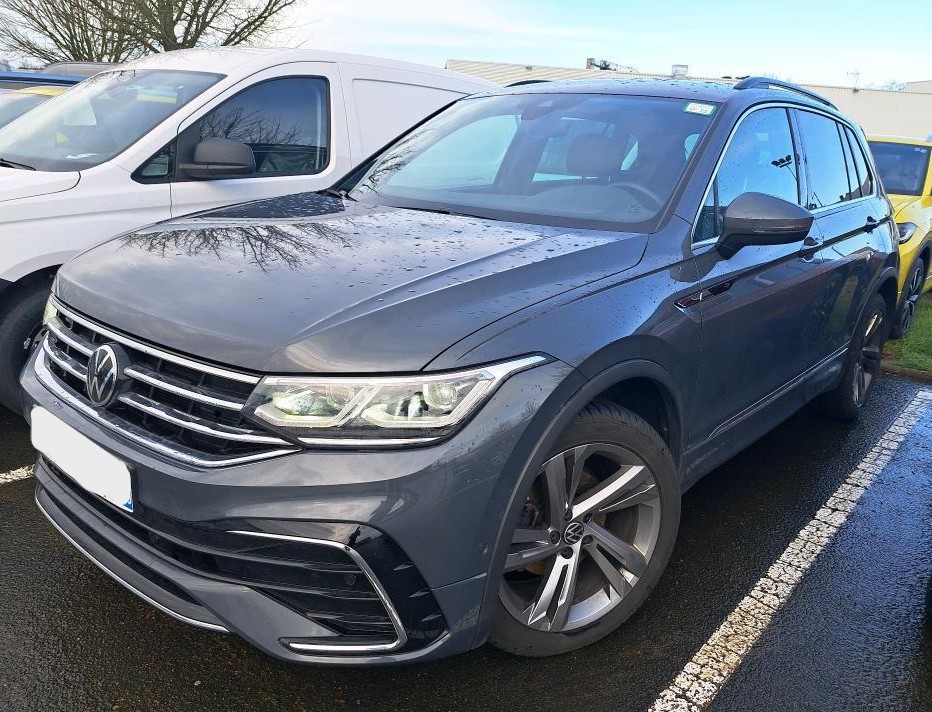 VW TIGUAN R-Line 2.0 TDI 150 DSG - 12/2022 - 49.546 KMS