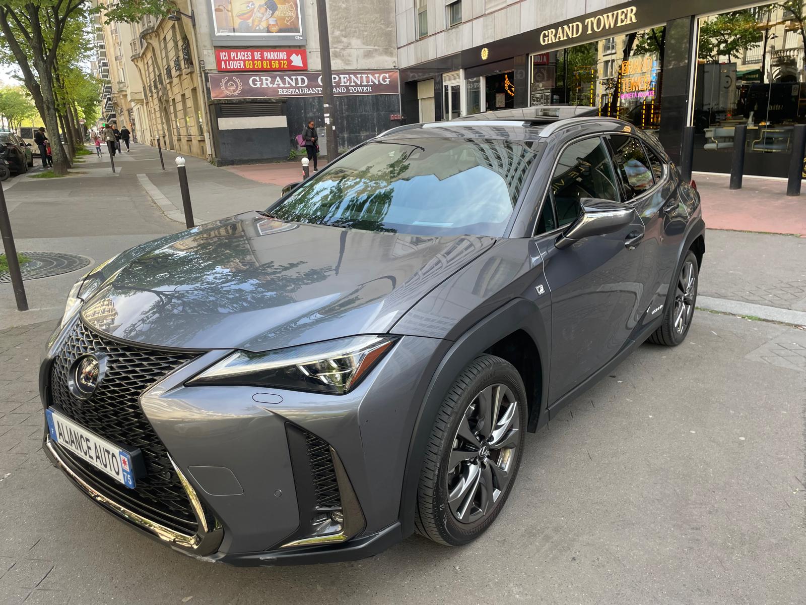 LEXUS UX 250h Hybride 4WD F Sport Executive - Toit Ouvrant - Hayon ouverture aux pieds - 04/2019 - 44.253 KMS