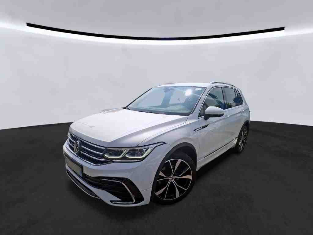 VOLKSWAGEN TIGUAN R-LINE 2.0 TDI SCR 110kW DSG7 - TOIT PANORAMIQUE - 07/2022 - 106.580 KMS