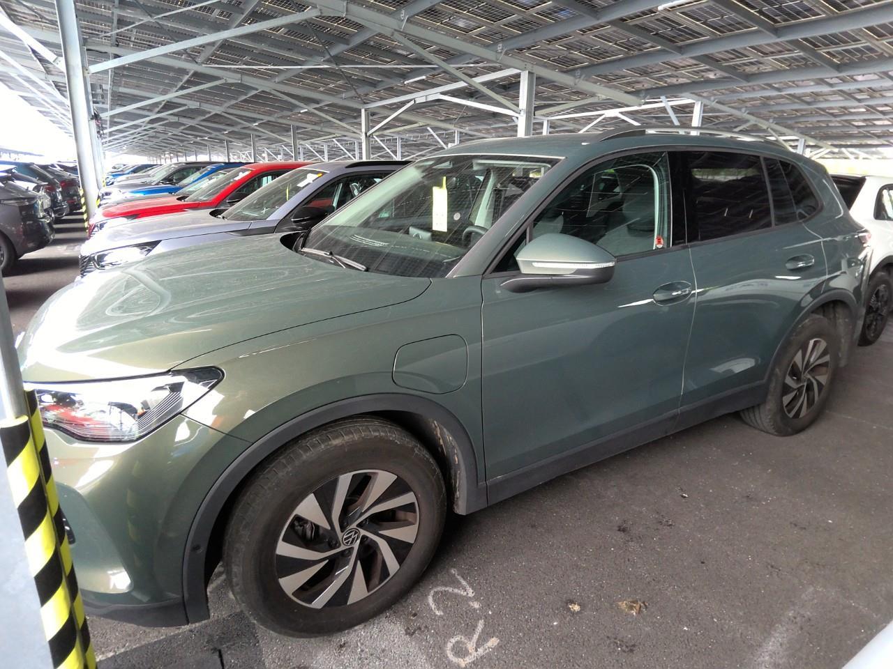 TIGUAN VW EDITION 1.5 EHYBRID 204 DSG - OCTOBRE 2025 - 18.449 KMS